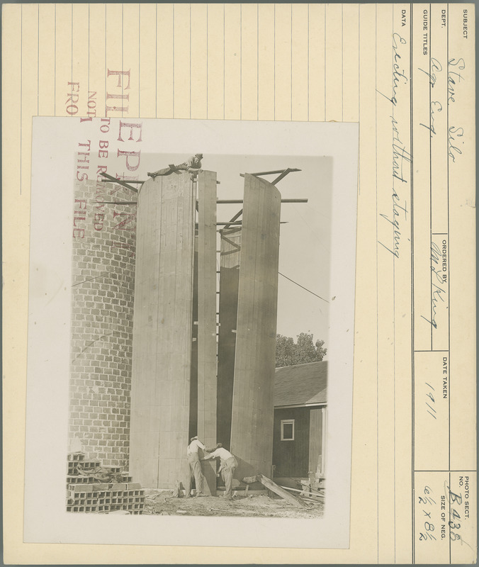 Stave Silo. Erecting without staging. Agricultural Engineering Department. Ordered by M.L. King. 1911.