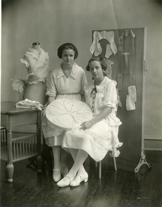 4-H clothing display