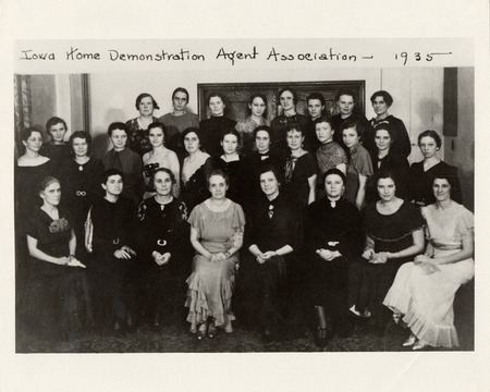Photograph of a group of women from the Iowa Home Demonstration Agent Association in 1935.