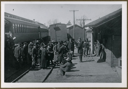 Oat Train at Waukon, Iowa in 1911. Overflow of farmers who couldn't get on oat train were lectured by P. C. Taff while he was still a student at ISC.