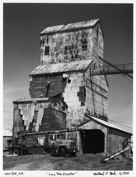 Photograph of a elevator taken in Lone Tree, Iowa, "Lone Tree Elevator."