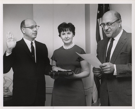 Photograph of Dwight Ink taking the oath of office