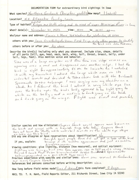 Rare bird documentation form for a Northern Goshawk at Allamakee County, IA on November 21, 1982.