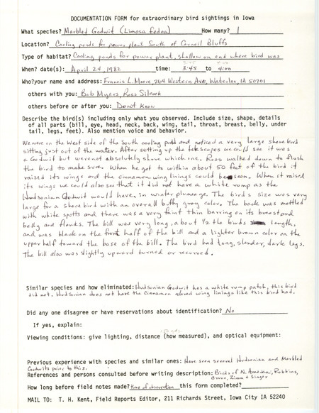 Rare bird documentation form for a Marbled Godwit at MidAmerican Energy Ponds in Pottawattamie County, IA on April 24, 1982.