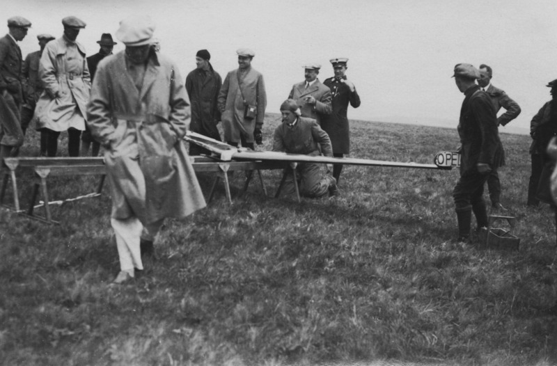 Rocket-powered tailless models (RRG, OPEL).