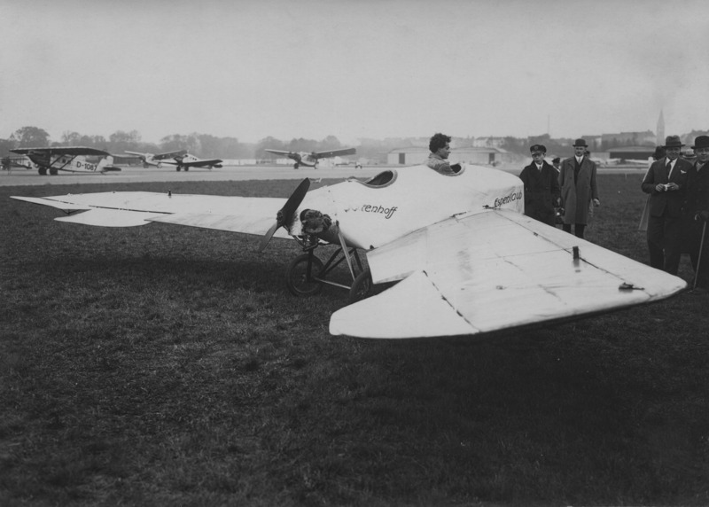 Tailless airplane by Soldenhoff (Switzerland).