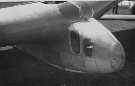 Motorgleiter "Hans Huckebein" Storch VII with canopy.