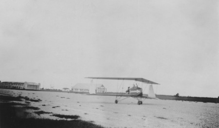 Tailless biplane by Smith-Dunne, U.S.A.