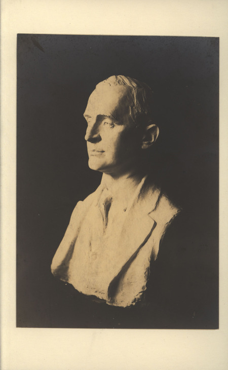 Photograph of a portrait bust of a man by Christian Petersen.