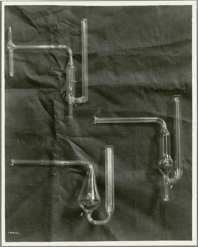 Three piece of laboratory glassware are labeled 1, 2, 3.