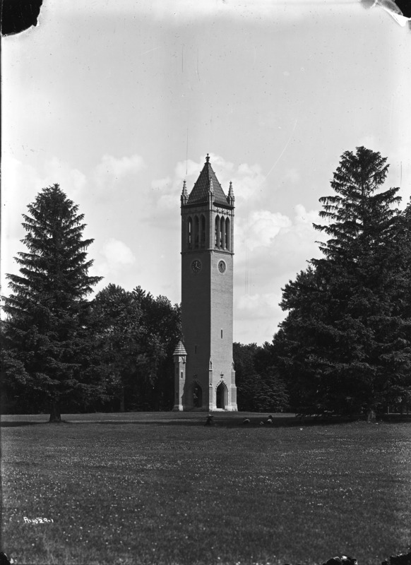 The Campanile bell tower in the summer of 1906.