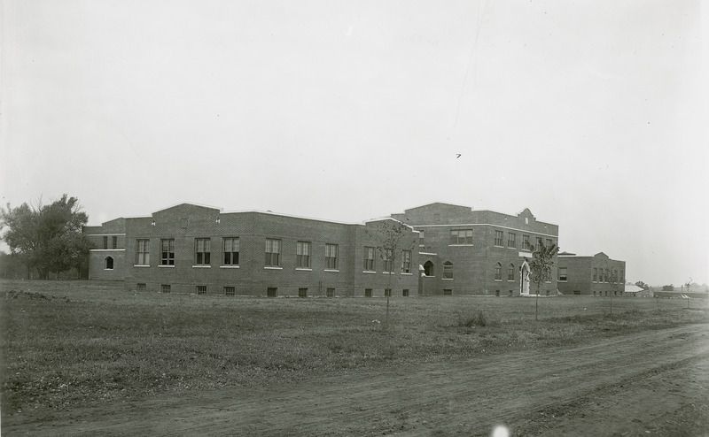 Lagomarcino Hall (then called the Quadrangle).