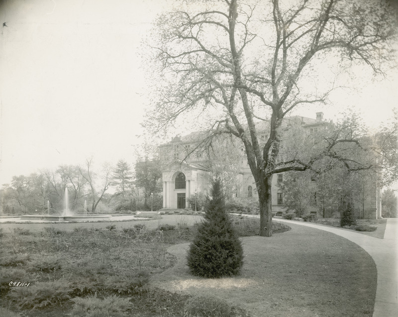 The north facade of the Memorial Union and the Fountain of the Four Seasons (Christian Petersen) is viewed from northwest with the surrounding lawn and sidewalks.