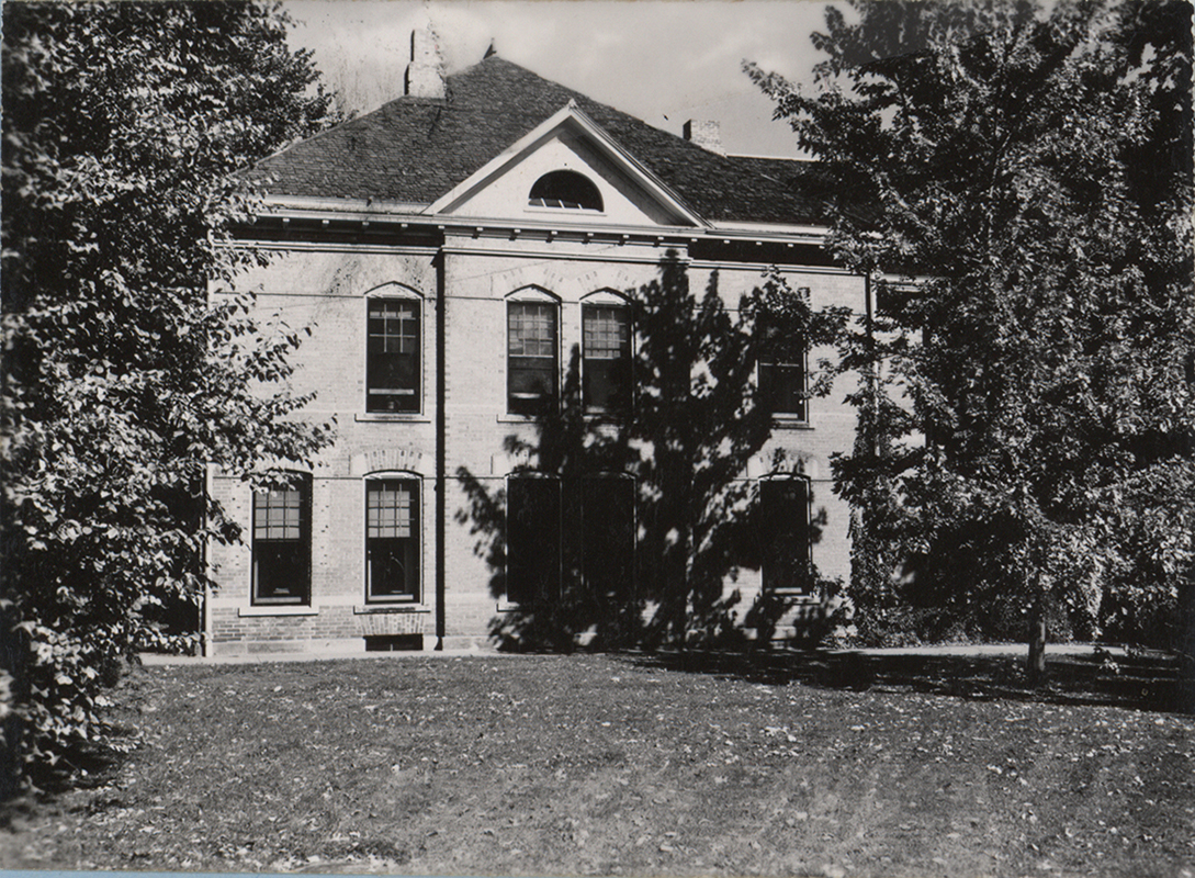 Photograph of the south (left) side of the English Office Building.
