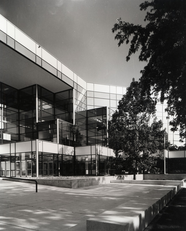 The main (south) entrance is shown on the newly finished 3rd addition to the library.