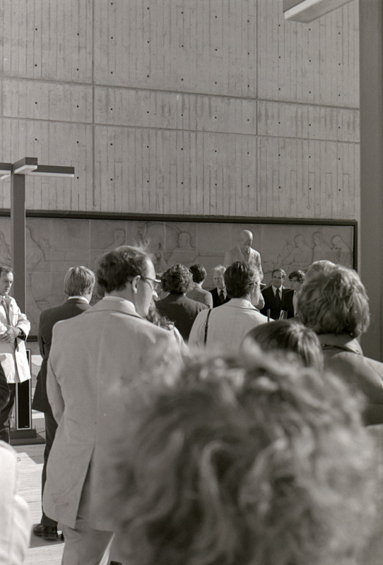 Photograph of President Gerald Ford's visit to the Iowa State University College of Veterinary Medicine building