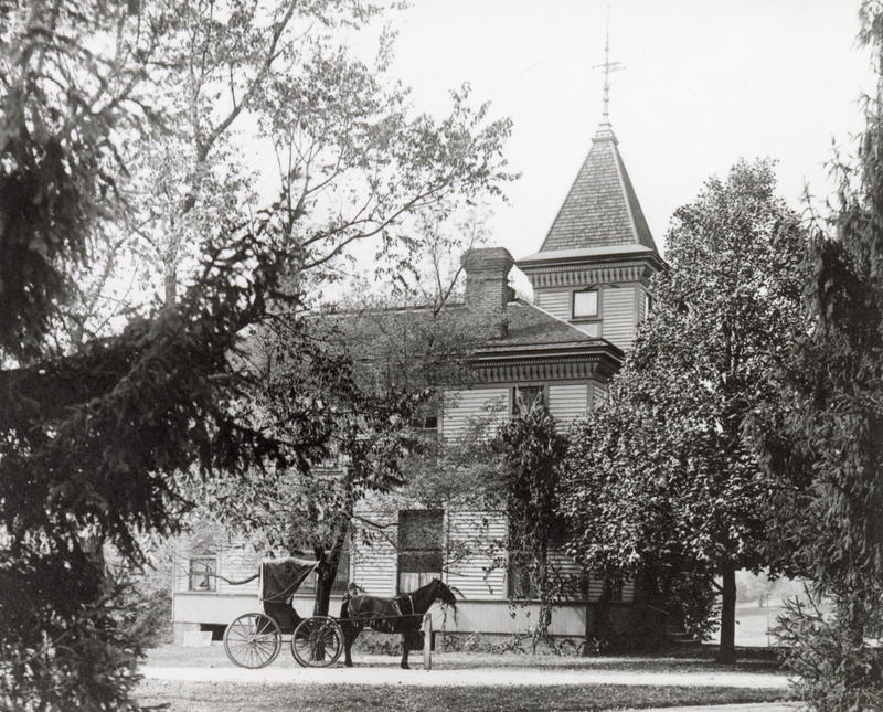 Photograph of the Sanitary Building, 1885-1912, which housed classrooms and laboratories for veterinary medicine
