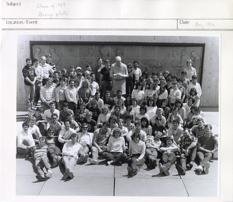 Annotation: "Class of 1989 Group Photo"