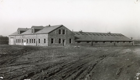 Annotation: "Serum Plant, 1913"