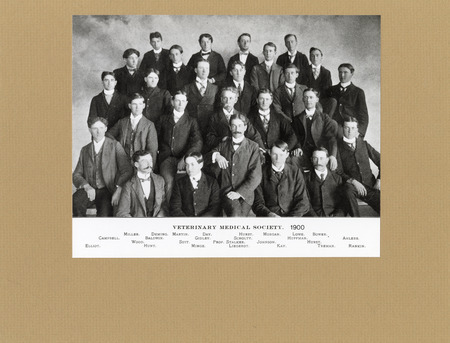 Annotation: "Veterinary Medical Society. 1900. Miller. Deming. Martin. Day. Hurst. Morgan. Lowe. Bower. Campbell. Baldwin. Gidley. Scholty. Huffman. Ahlers. Wood. Suit. Prof. Stalker. Johnson. Hurst. Elliot. Hunt. Minge. Liegerot. Kay. Treman. Rankin."