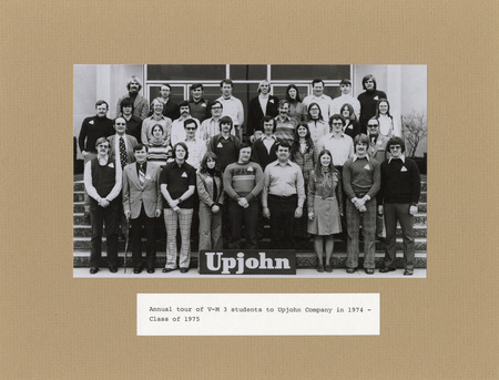 Annotation: "Annual tour of V-M 3 students to Upjohn Company in 1974 - Class of 1975"