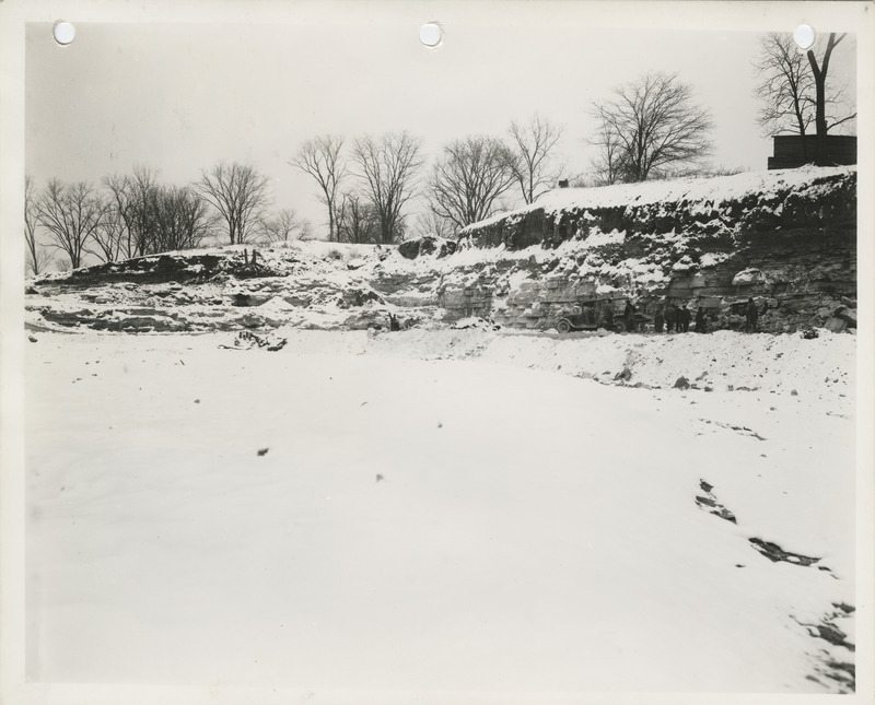 Photograph of people working at Sandusky Quarry in Lee County