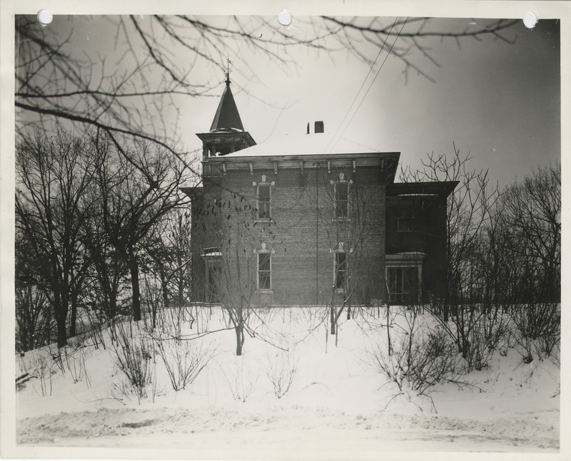 Photograph of city hall in Columbus Junction