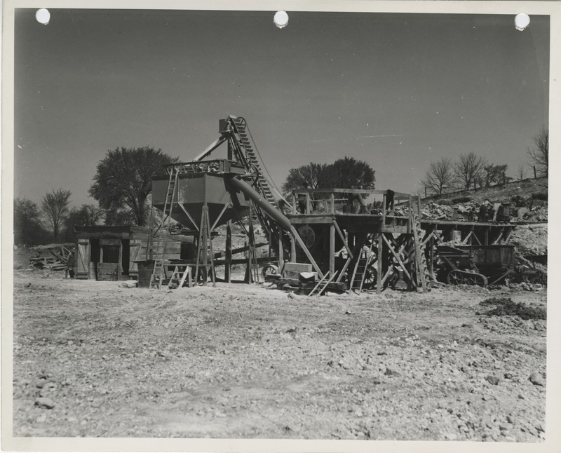 Photograph of equipment at a quarry near Columbus Junction