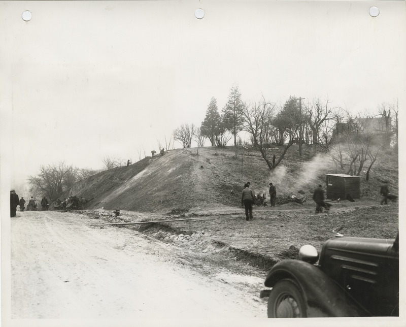 Photograph of people grading and draining Fairmount Street in Davenport