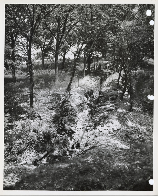 Photograph of the construction of the water main in Winterset