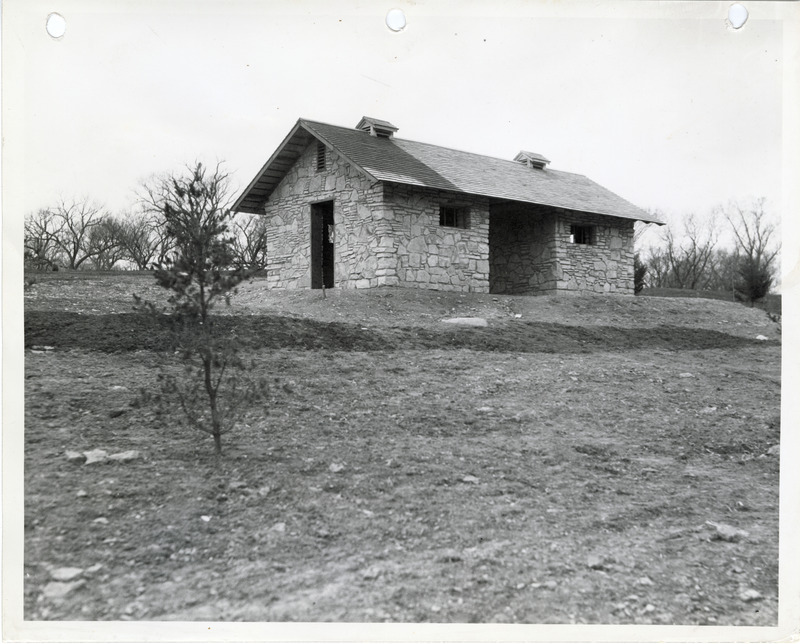 Photograph of restrooms at Edmundson Park in Oskaloosa