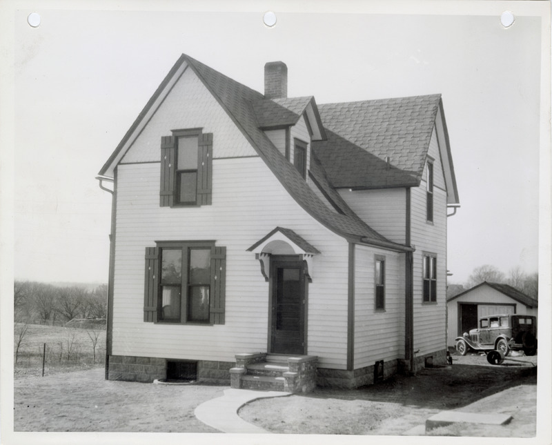 Photograph of a caretaker's home at the sewage disposal plant in Oskaloosa