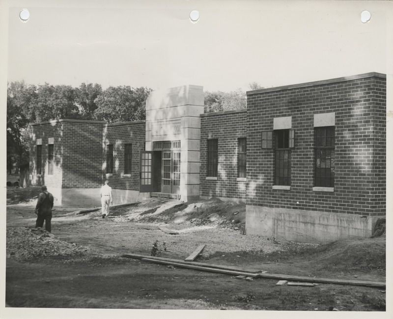 Photograph of the construction of the bathhouse at Riverview Park in Marshalltown