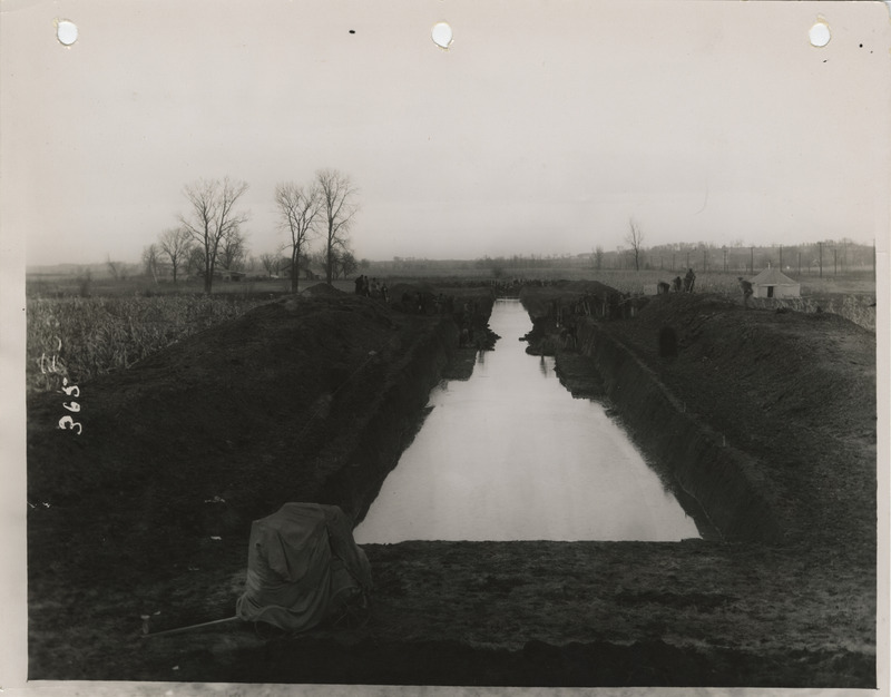 Photograph of sewer construction at E 20th and Mattern Ave. in Des Moines