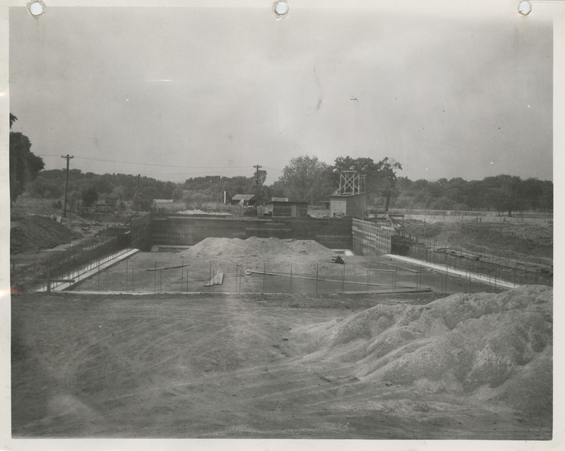 Photograph of swimming pool construction at the Sunnyside Park in Atlantic