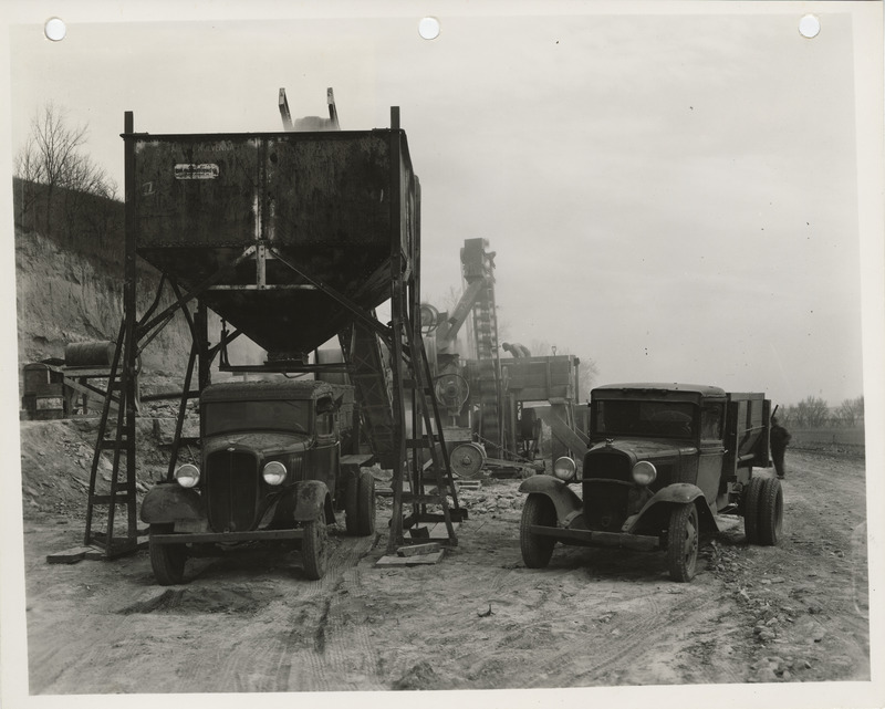 Photograph of rock crusher at the quarry in Glenwood