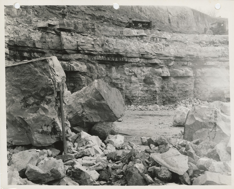 Photograph of quarry in Thurman