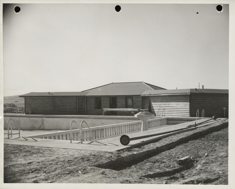 Photograph of the municipal swimming pool in Mapleton