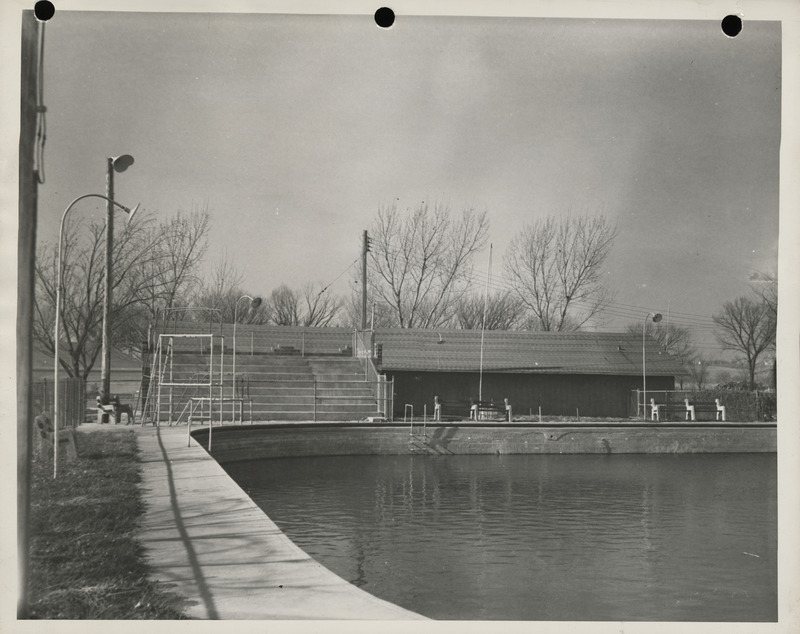 Photograph of the swimming pool in the Red Oak City Park