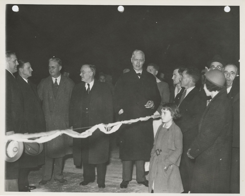 Photograph of Mayor Joe H. Allen along with others during the dedication of the Second Avenue improvement project event