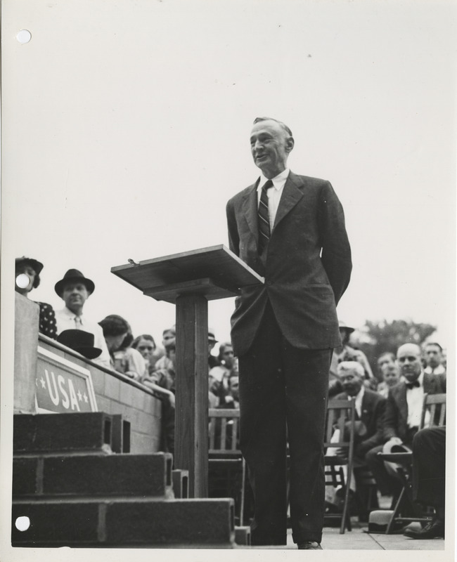 Photograph of group of people gathered during the dedication of bathhouse and shelter house in Riverview Park
