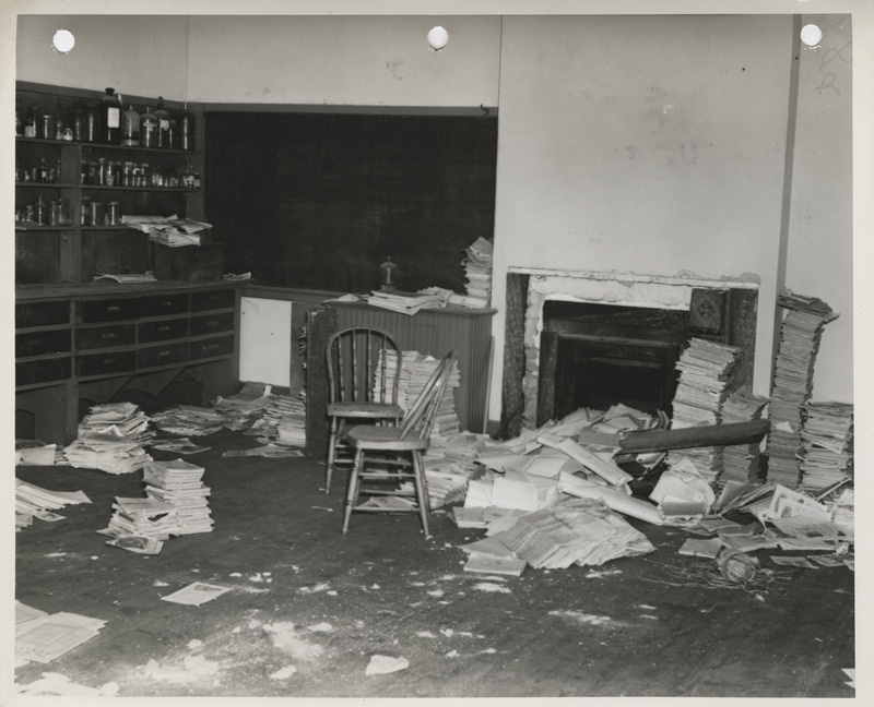 Photograph of a 2nd floor room in Gaston Hall at Tabor College in Tabor
