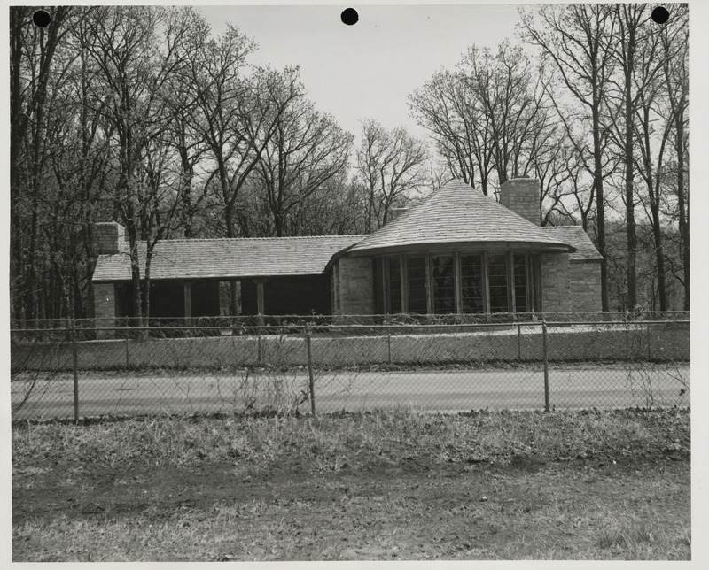 Photograph of a shelter house at Clear Lake State Park in Cerro Gordo County