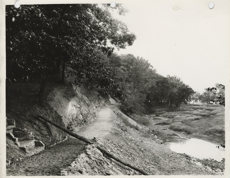 Photograph of a trail at Kendall Young Park in Webster City
