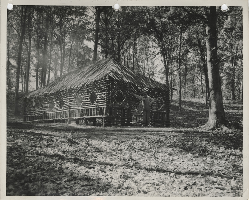 Photograph of a building at a city park in Columbus Junction