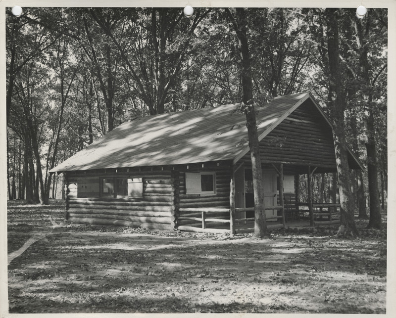 Photograph of a shelter house at a city park in Columbus Junction