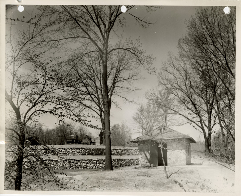 Photograph of a comfort station at Duck Creek Park in Davenport