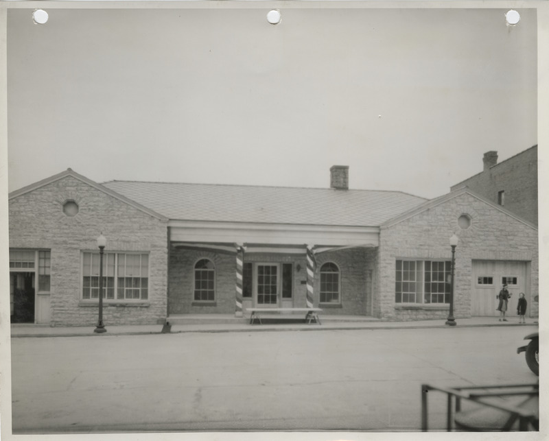 Photograph of the Memorial Building in Cascade