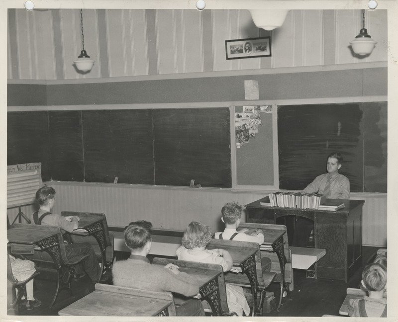 Photograph of a class at a school in Stockton
