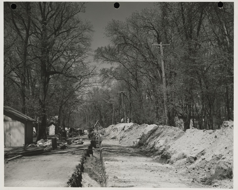 Photograph of sanitary sewer construction in Clarion